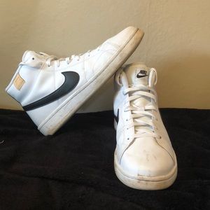 Nike Court Royale 2